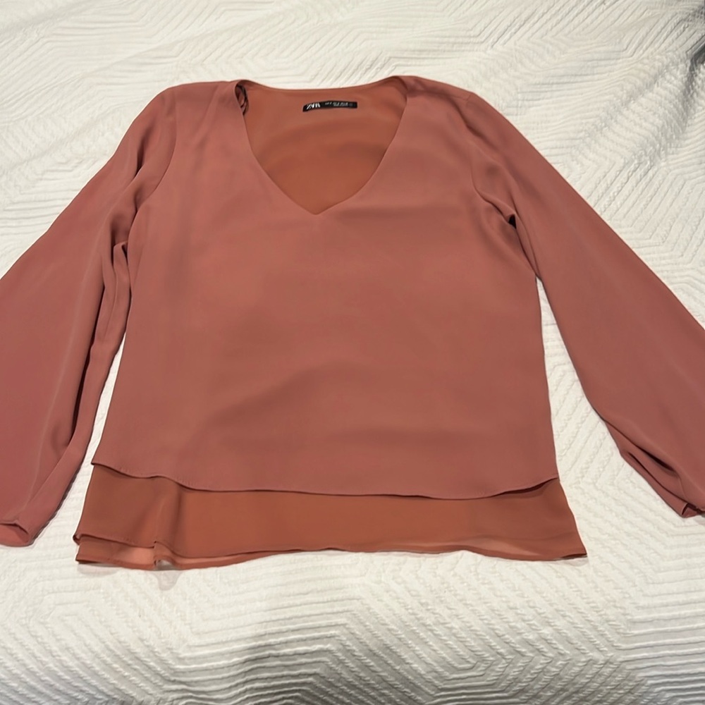Zara Flowy Dusty Rose Blouse with V Neck and Bell Sleeve